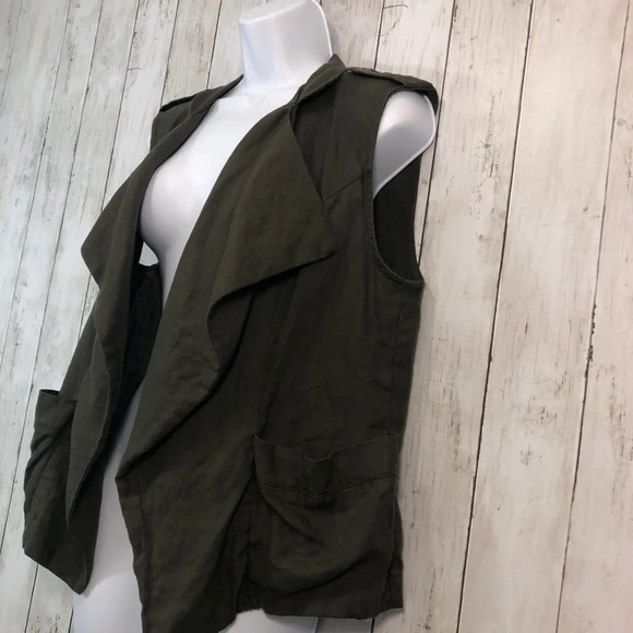 Kut from the Kloth Drape Front Sleeveless Linen Vest NWOT S - Picture 2 of 11